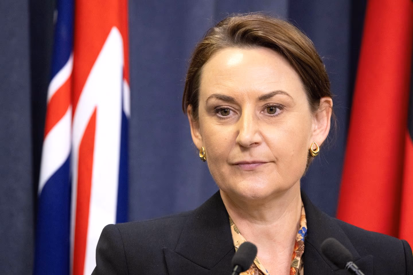 WA government to legalise plug-in solar panels and batteries for apartments and rentals